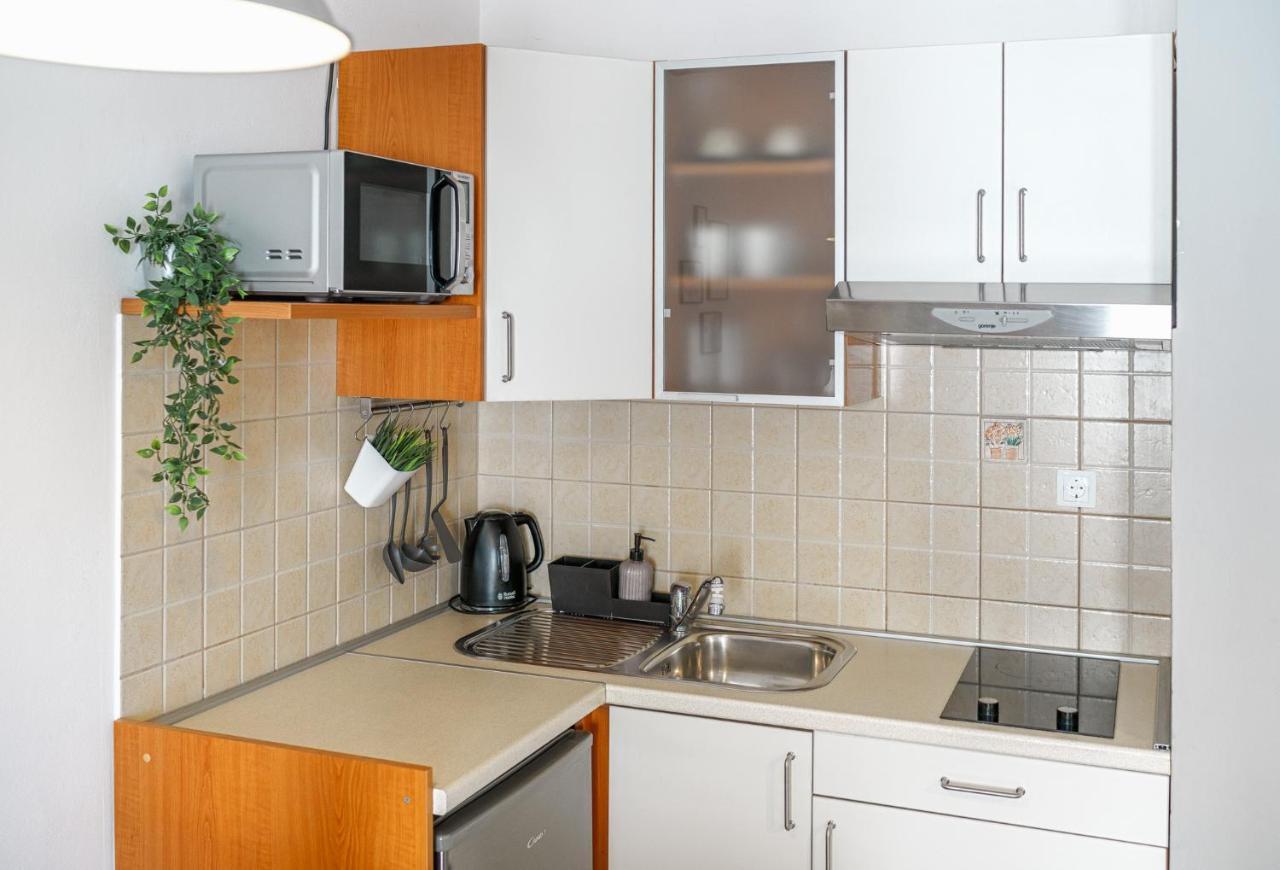 Family Petrov Apartments Водице Екстер'єр фото