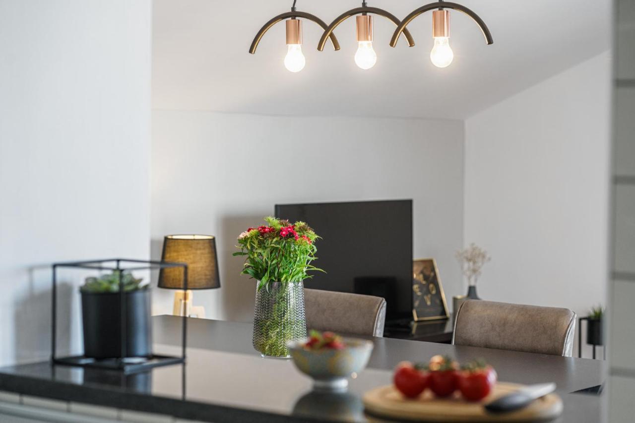 Family Petrov Apartments Водице Екстер'єр фото