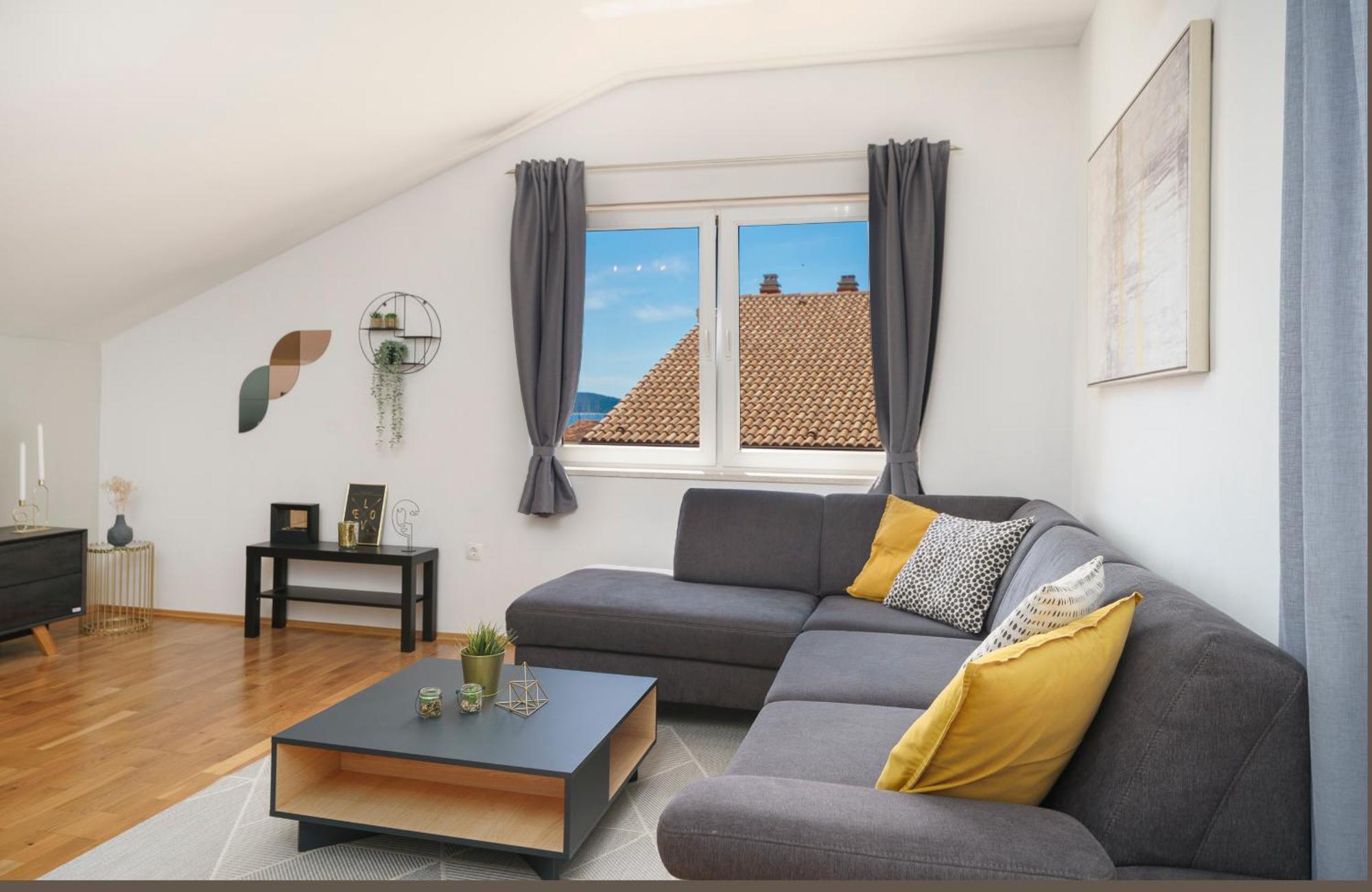 Family Petrov Apartments Водице Екстер'єр фото