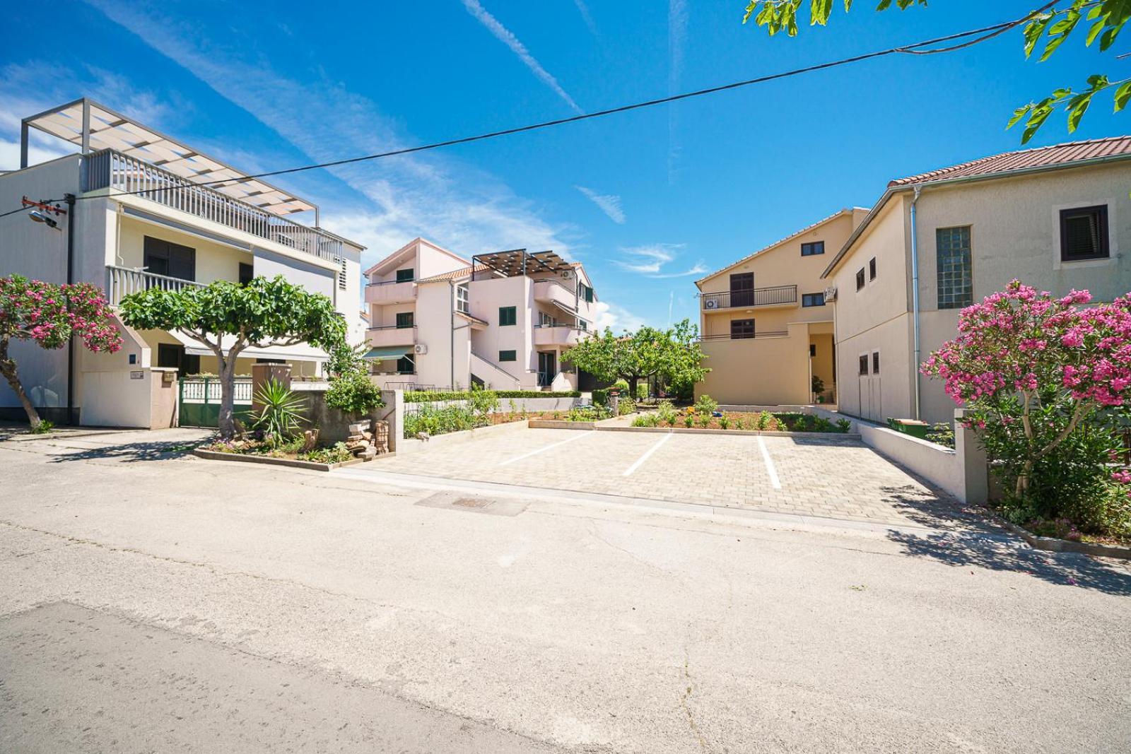 Family Petrov Apartments Водице Екстер'єр фото