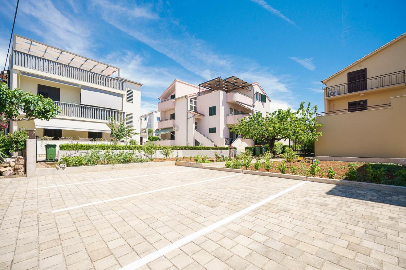 Family Petrov Apartments Водице Екстер'єр фото