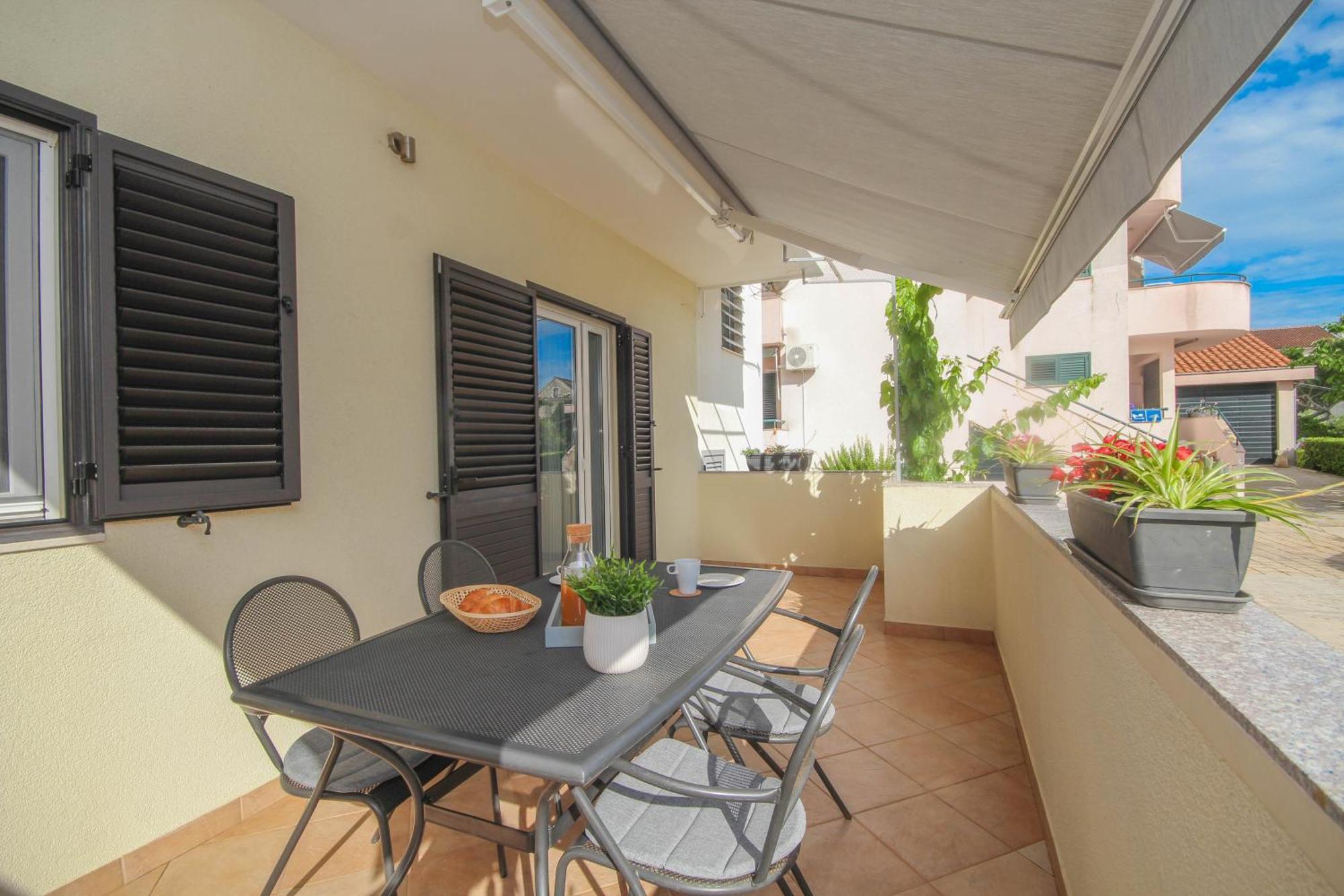 Family Petrov Apartments Водице Номер фото