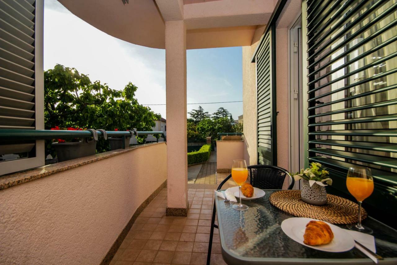 Family Petrov Apartments Водице Екстер'єр фото